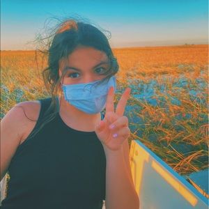 Meet your Posher, Lilly